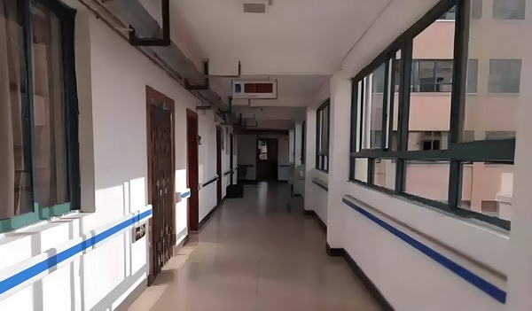 调入深户_冯骥荐电影南京照相馆：没有抒情只有血的事实 冯骥荐电影其职各司